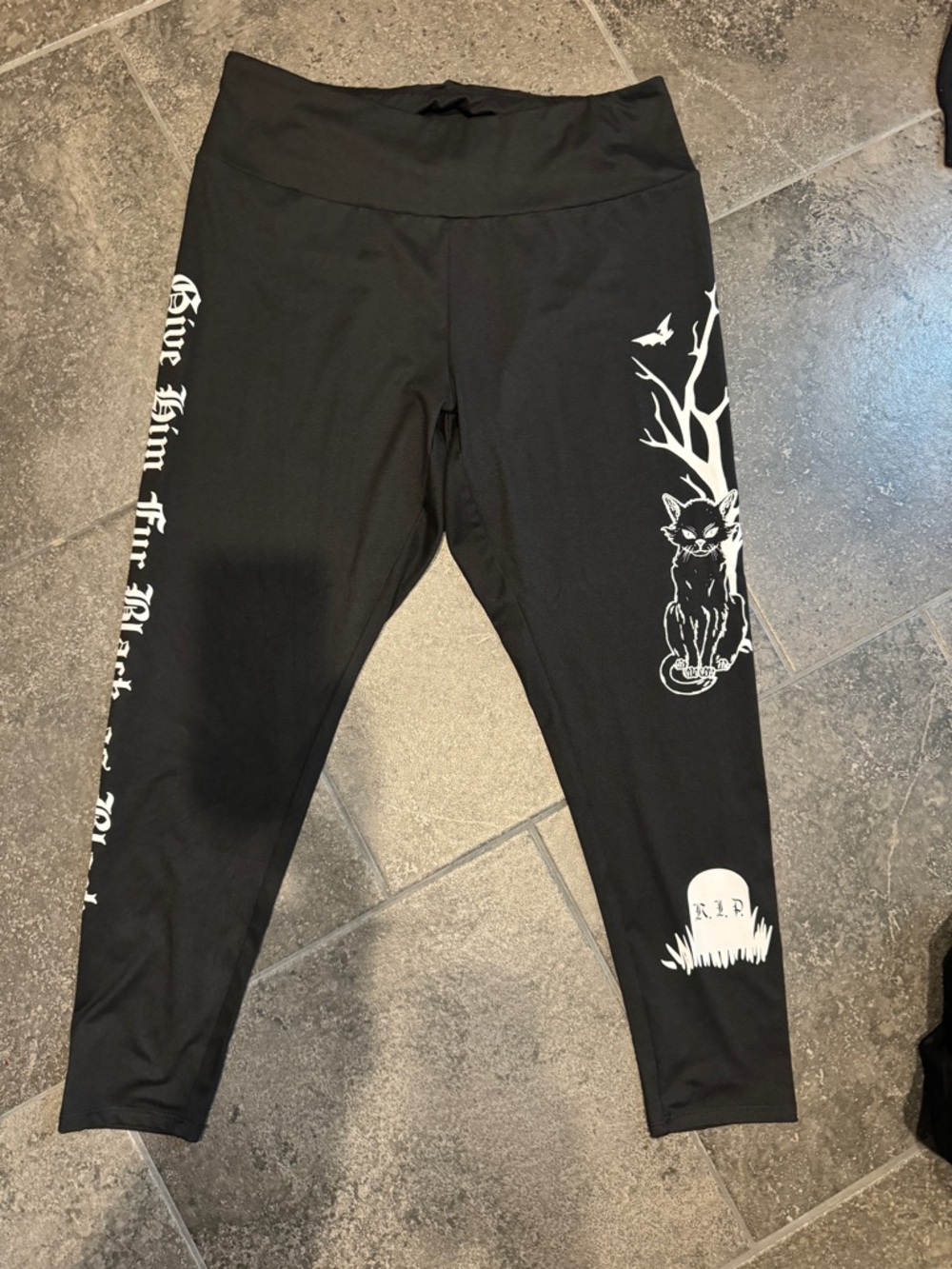 Her Universe Hocus Pocus Leggings